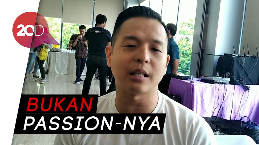 Ernest Prakasa Ngaku Pengin Pensiun Jadi Aktor