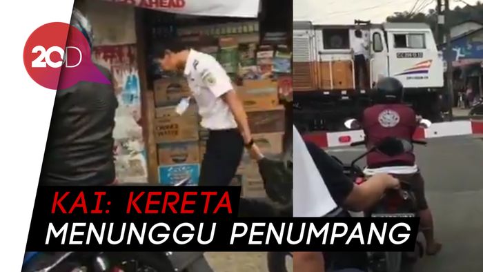 Klarifikasi KAI soal Video Kereta Berhenti di Perlintasan