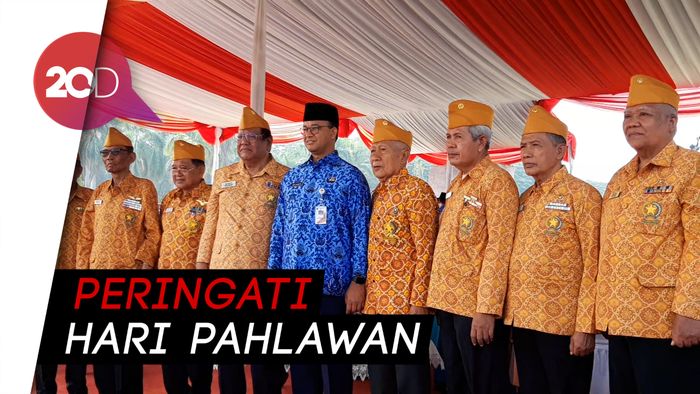 Anies Ajak Pegawai Pemprov Jadi Pahlawan Masalah Jakarta