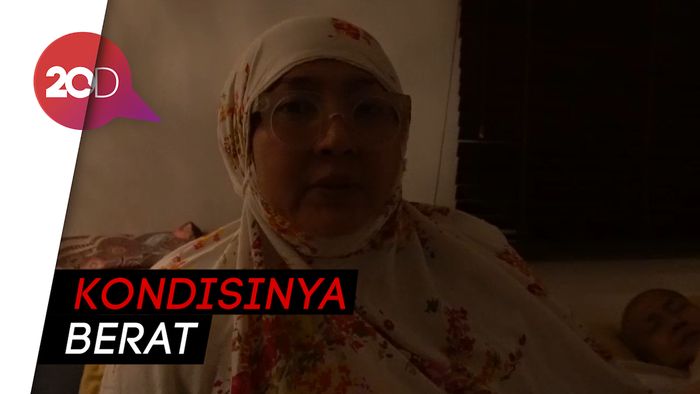 Dewi Minta Doa untuk Kesembuhan Ria Irawan