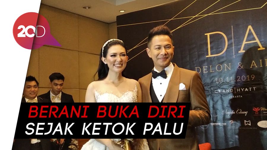 Dicomblangi, Begini Perjalanan Cinta Delon Thamrin dan Aida
