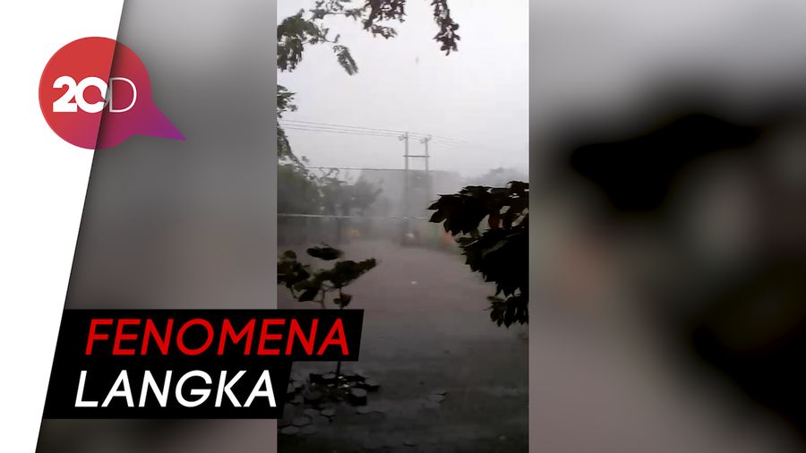 Disertai Angin Kencang, Hujan Es Terjadi Di Bojonegoro
