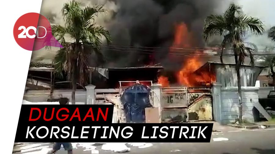 Rumah Penyimpanan Alat Dekorasi Pernikahan Terbakar, 1 Orang Tewas