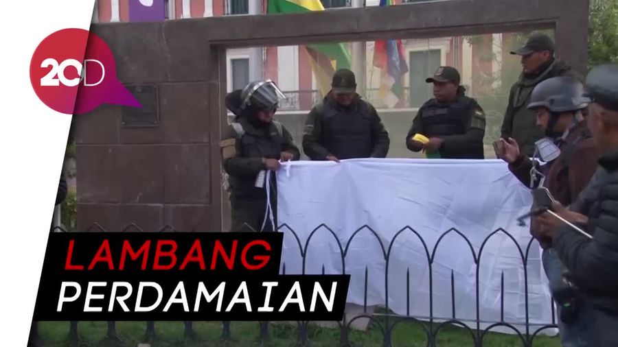 Usai Presiden Mundur, Polisi Bolivia Kibarkan Bendera Putih