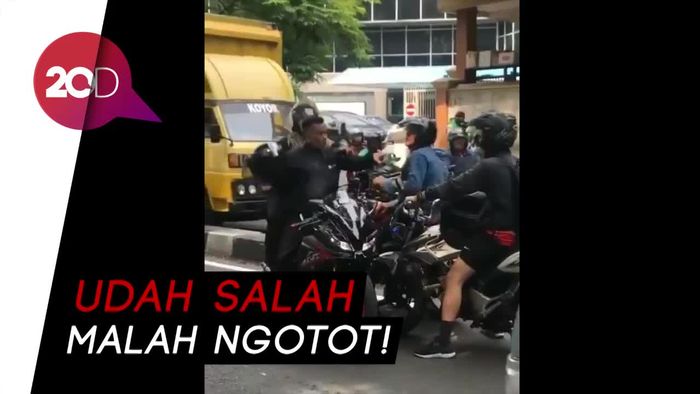 Biker R15 Ini Lawan Arah, Ditegur Marah-marah