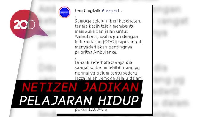 Viral! ODGJ Bantu Buka Jalan Ambulans di Bandung