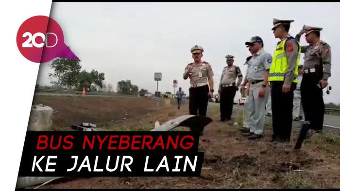 Kronologi Tabrakan 2 Bus di Tol Cipali yang Tewaskan 7 Orang