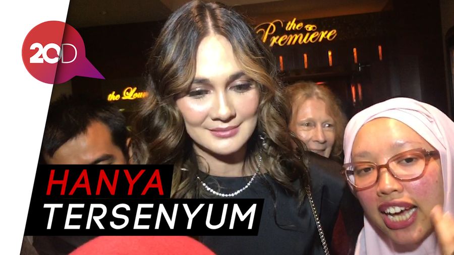 Luna Maya Masih Bungkam soal Kabar Kedekatannya dengan Pria Jepang