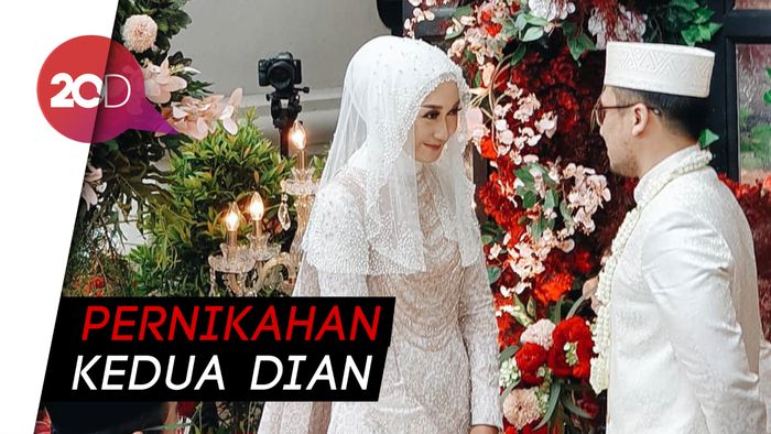 Selamat! Dian Pelangi Resmi Menikah dengan Sandy Nasution