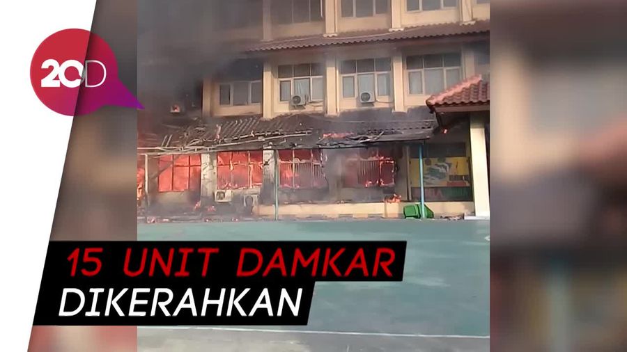 14 Orang Terluka Akibat Kebakaran Hebat di SMK Yadika 6 Bekasi