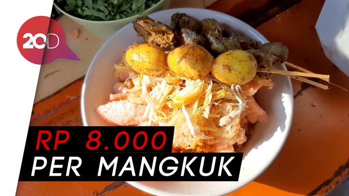 Menjajal Bubur Ayam Bandi yang Eksis Sejak 1998