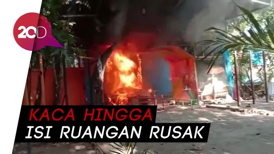 Selain Sekret Mapala, Pos Keamanan UMI Makassar Juga Dirusak Massa