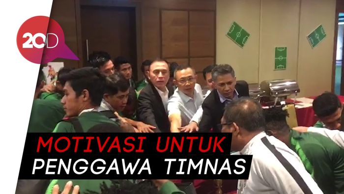 Iwan Bule Bakar Semangat Timnas Jelang Lawan Malaysia