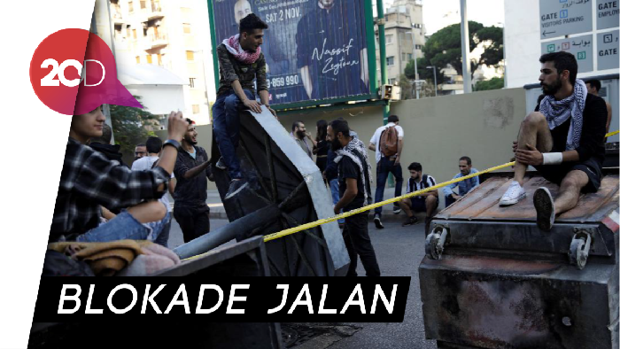 Pedemo Bentrok dengan Polisi di Beirut