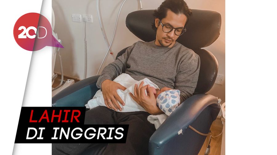 Selamat! Kimberly Ryder Lahirkan Anak Pertama