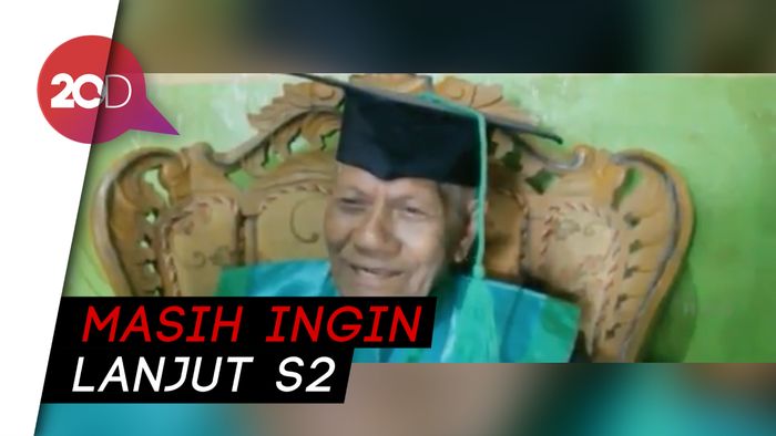 Tak Terhalangi Usia, Kakek 85 Tahun Lulus S1