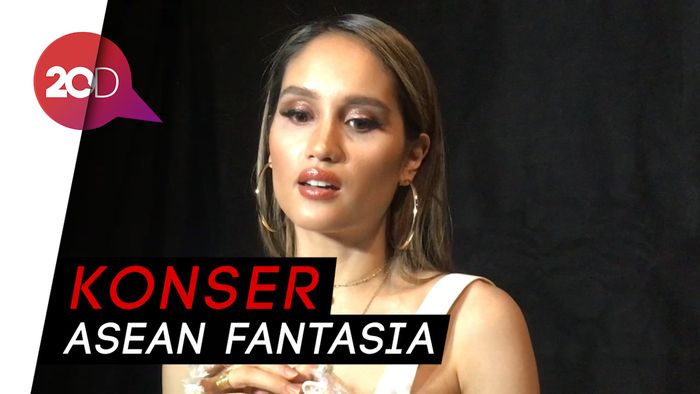 Cinta Laura Akan Manggung Bareng NCT 127 di Korea