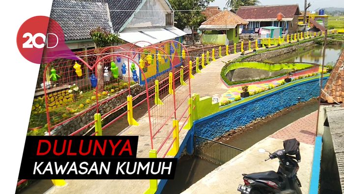 Keren! Kampung Legenda Lutung Kasarung Disulap Jadi Warna-warni