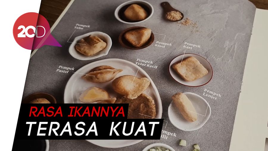 Jajan Pempek Lenggang dan Pastel Khas Jambi