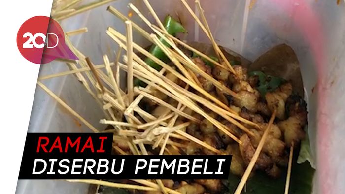 Gurih Lembut Sate Jando, Omzetnya Capai Rp 10 Juta per Hari