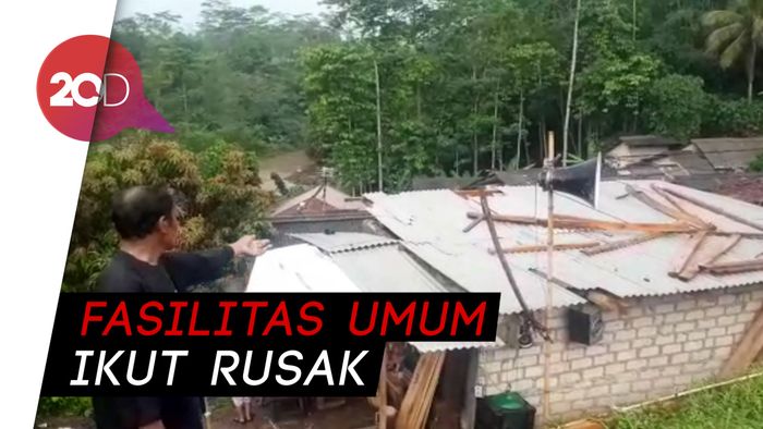 Sukabumi Diterjang Hujan Badai, Belasan Rumah Rusak!
