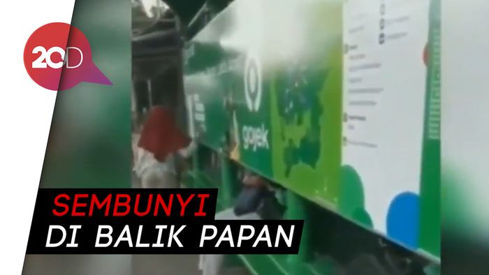 Viral Halte Mangkal Ojek Online di Tasikmalaya
