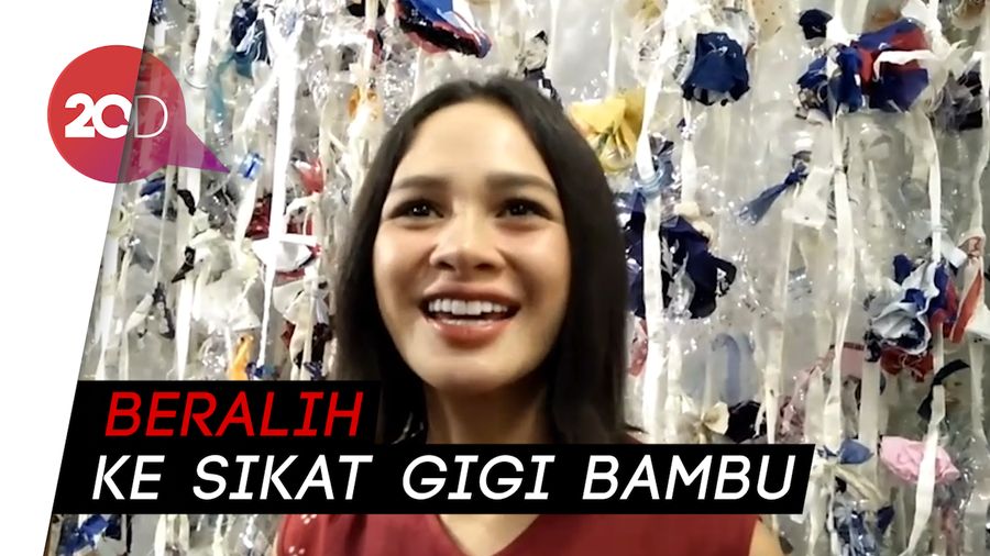 Andien Tak Ganti Sikat Gigi untuk Kurangi Sampah