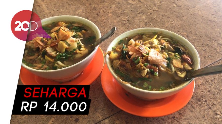Gurih Kental Kuah Soto Kudus Ayam Kampung Garuda