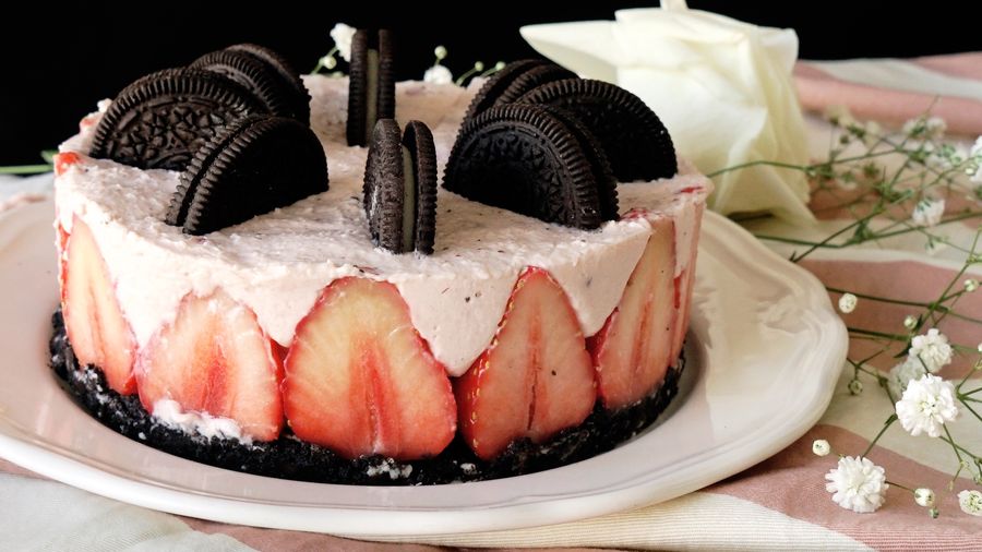 Resep Kue : Cheesecake Stroberi Oreo No Bake