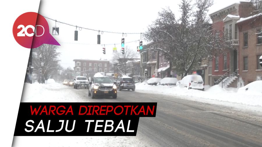 New York Diselimuti Salju Tebal