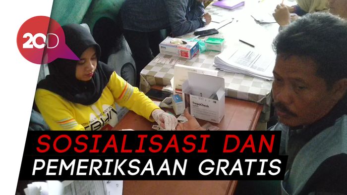 Aksi Solidaritas Pengamen Ciamis Peringati Hari AIDS 