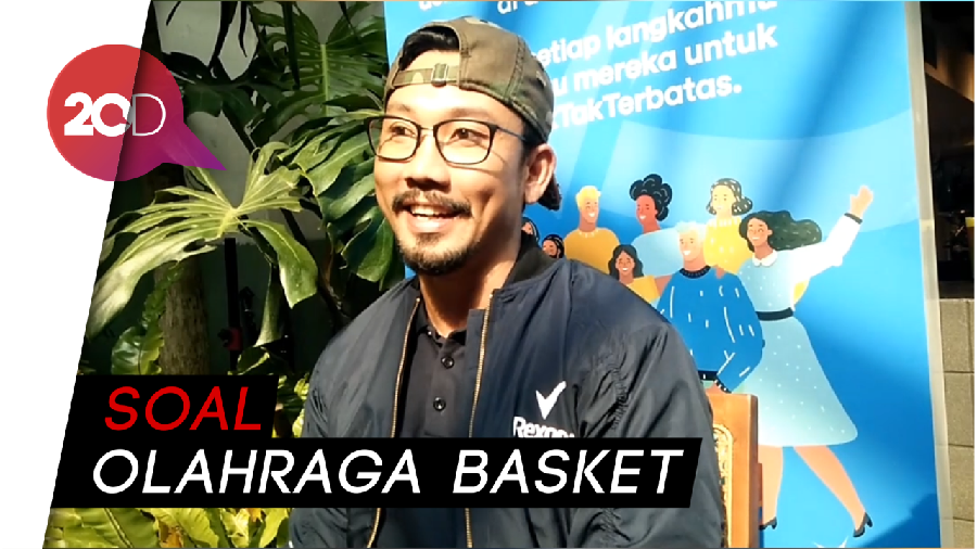 Rindu Main Basket, Denny Sumargo Bikin Konten YouTube