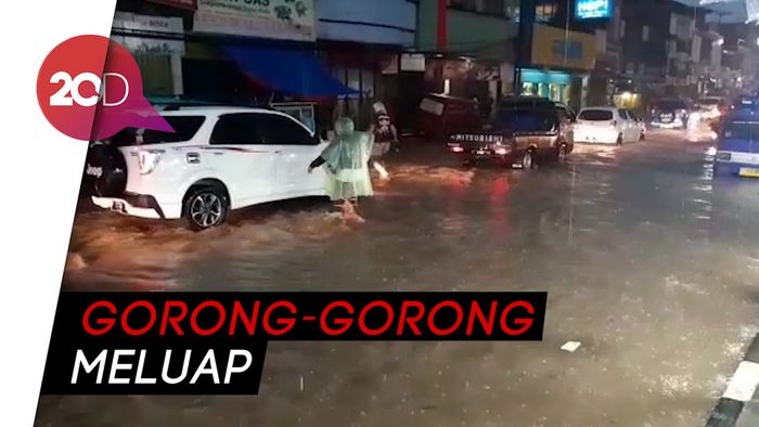 Air Gorong-gorong Meluap, Jalur Cibadak-Bogor Terendam Banjir
