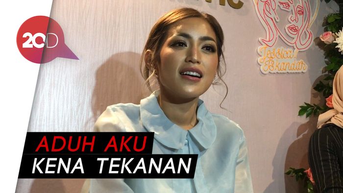 Stres Urus Pernikahan, Jessica Iskandar Jatuh Sakit