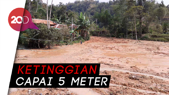 Danau Lumpur Dadakan Kejutkan Warga Desa Cilangari