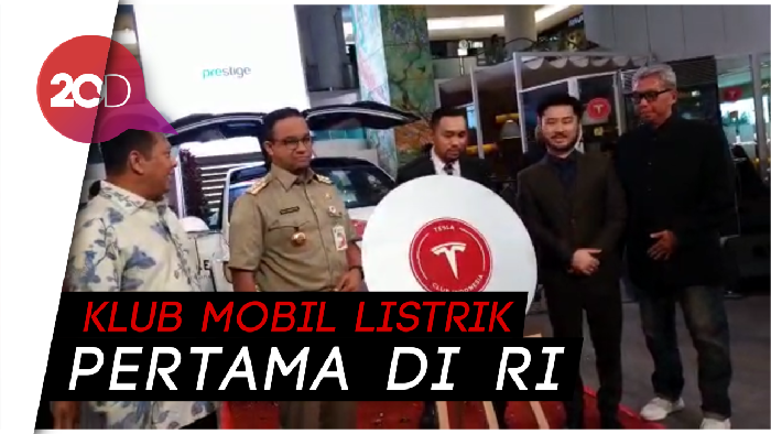 Ahmad Sahroni dan Bamsoet Pimpin Klub Mobil Listrik Pertama di Indonesia