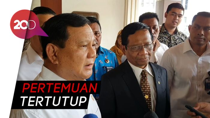 Menhan Prabowo Sambangi Mahfud Md, Bahas Apa?