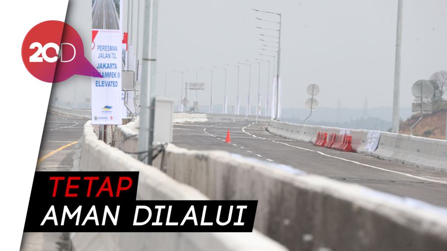 Pengemudi Masih Was-was Naik Tol Layang Japek 