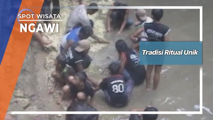 Tradisi Keramas Lumpur Putih Desa Tawun Ngawi 