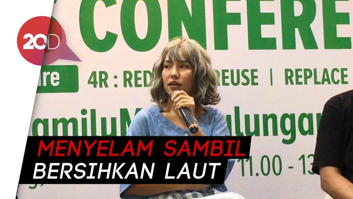 Cerita Marischka Prudence Temukan Sampah Jadul saat Bersihkan Laut