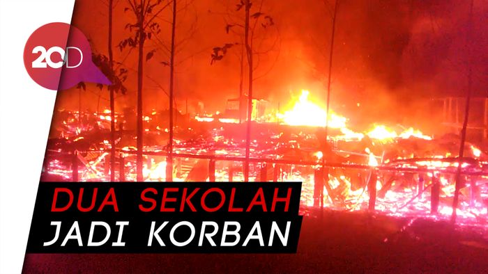 Kebakaran Hebat Melanda Dua Sekolah di Tanjung Jabung Barat Jambi
