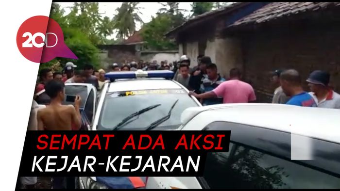 Pria Bawa Sabu Ditangkap Usai Tabrak Mobil Polisi dan Pagar Rumah