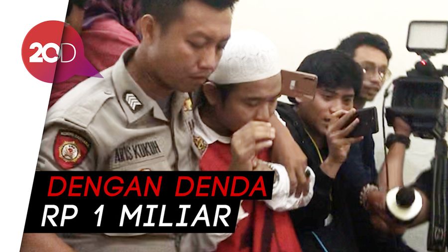 Zul Zivilia Tertunduk Bisu Usai Divonis 18 Tahun Penjara