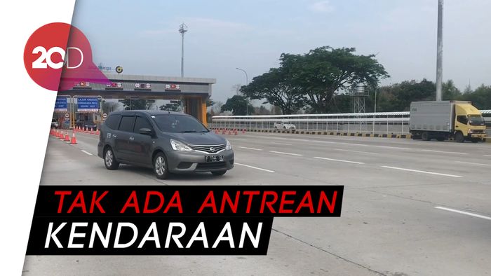 H-4 Natal, Ini Penampakan Arus Lalu Lintas di Tol Cikampek