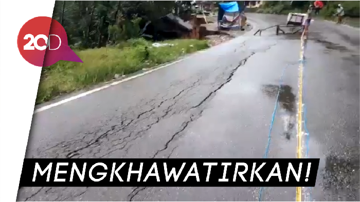 Tanah Bergerak di Jalur Riau-Sumbar: Rumah-rumah Ambles, Jalan Retak