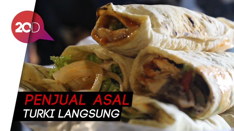 Pembeli Rela Pre-Order untuk Makan Kebab Istanbul
