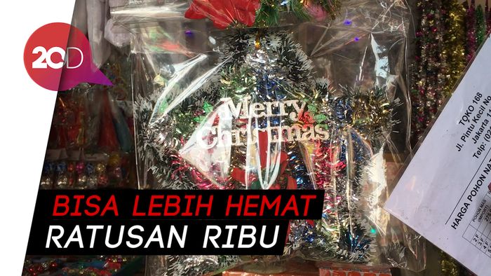 Tips Untung Belanja Pernak-pernik Natal di Pasar Asemka