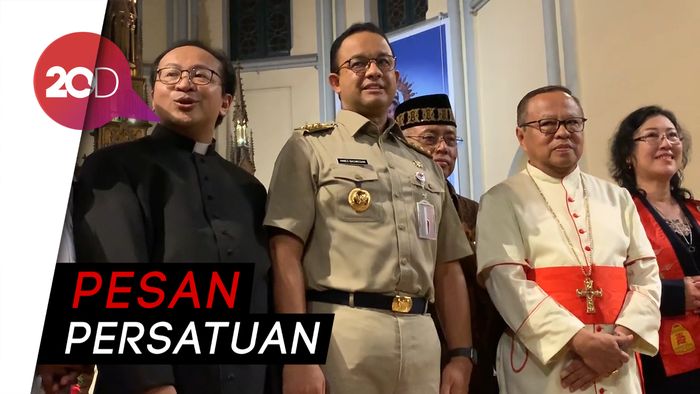 Anies Beri Nama Pohon Natal di Gereja Katedral: Pohon Natal Persatuan