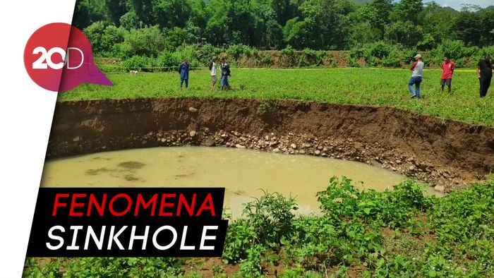  Kata Geolog Soal Lubang Raksasa di Maros