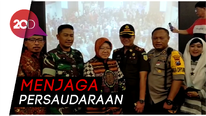 Wali Kota Risma Tinjau Sejumlah Gereja di Surabaya saat Malam Natal